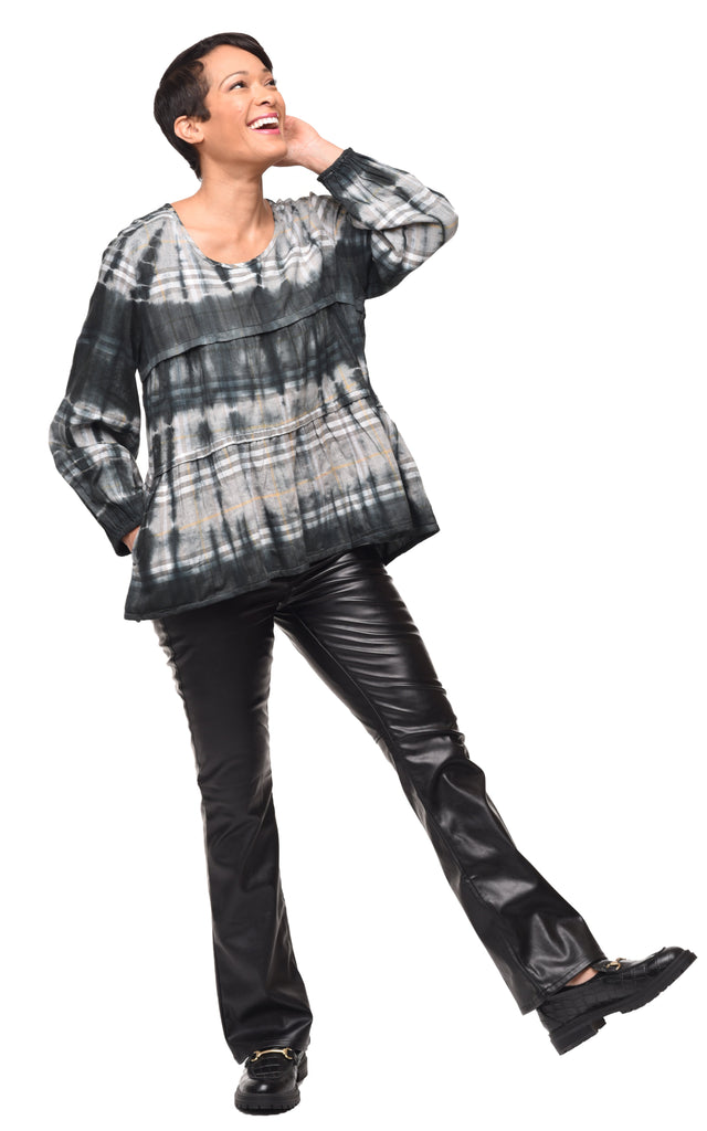 Noelle Flannel Womens Top in Helensburg