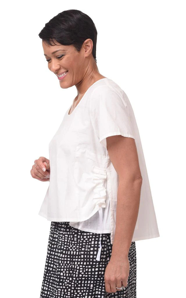 Gwyneth Womens Short Sleeve Pullover Top in White