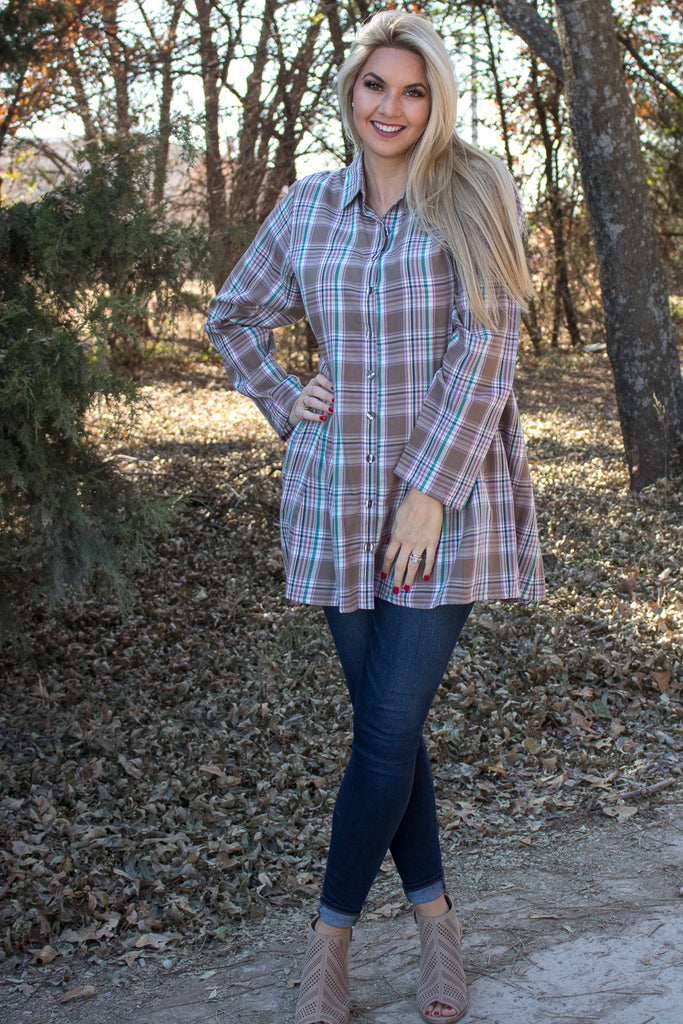 Zoe Womens Button Down Shirt in Timmons