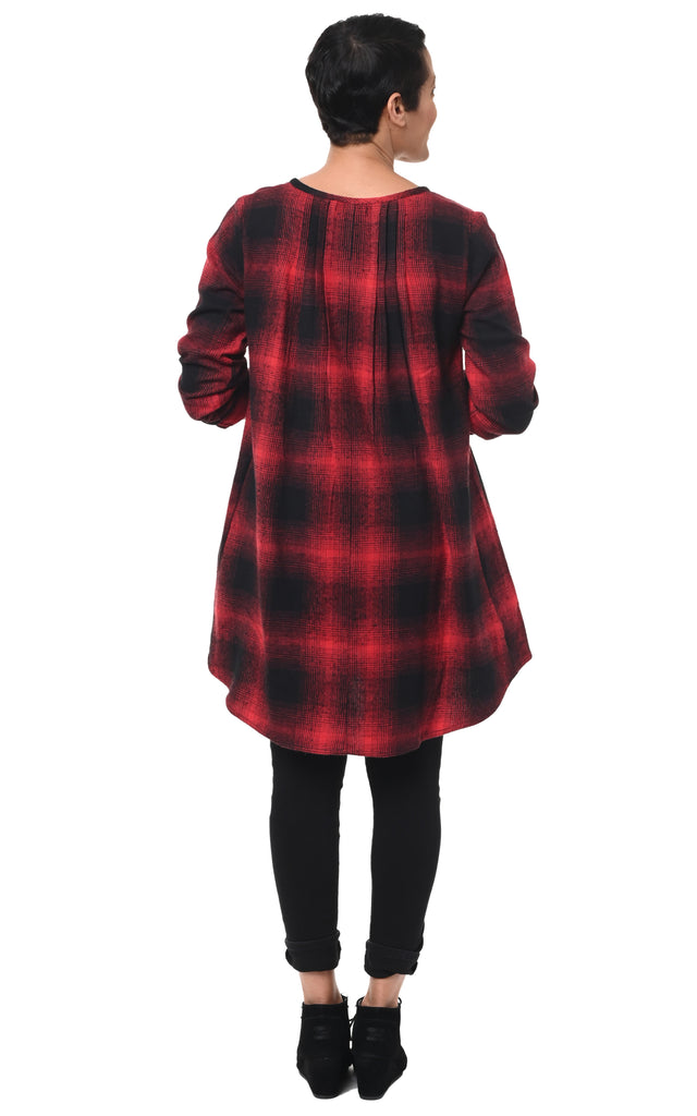 Lainey in Plymouth Flannel