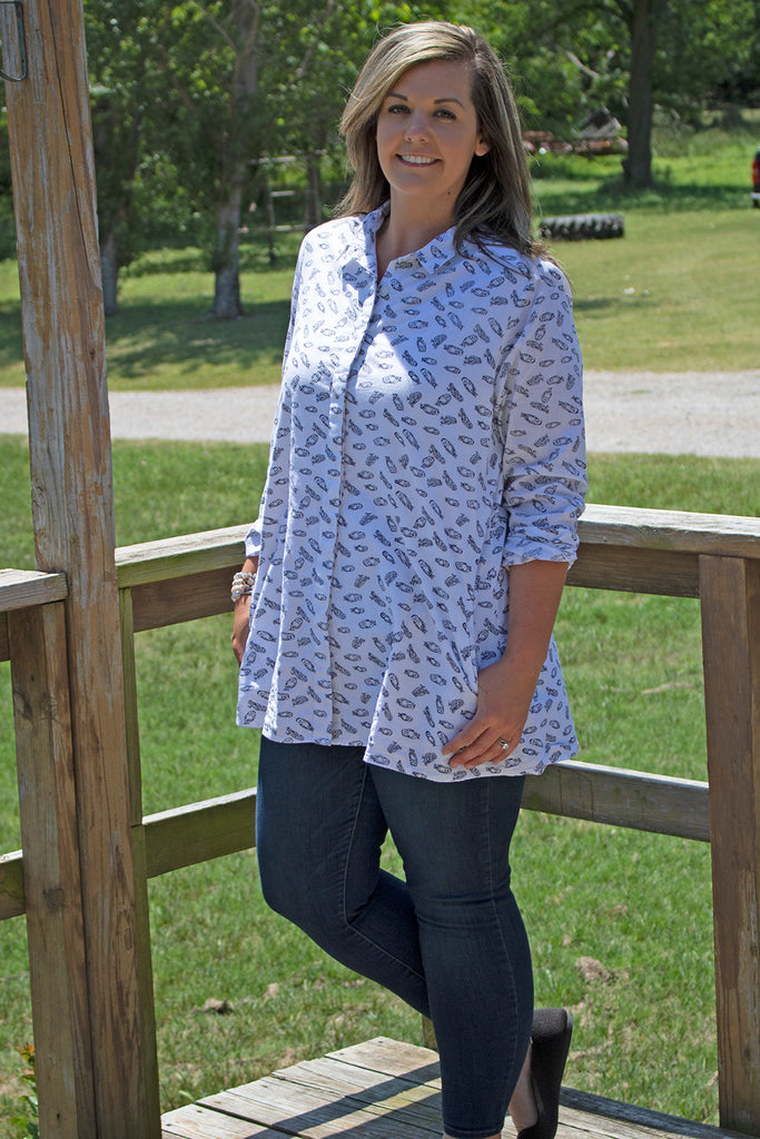 Logan Womens Blouse in Owl Small